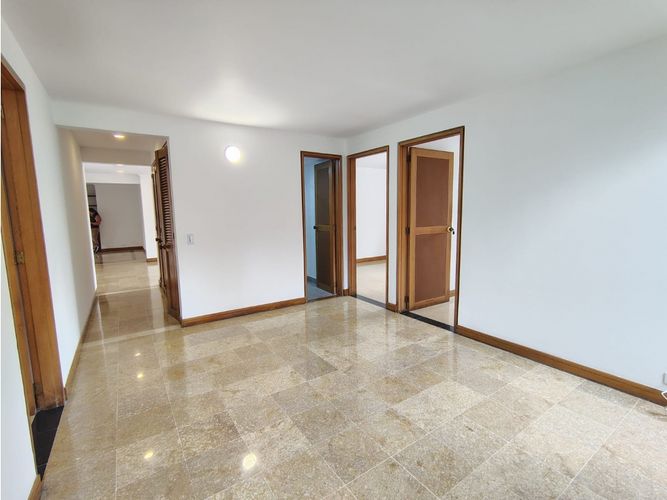 Apartamento en arriendo en Milla De Oro, Medellín · foto 11 de 20