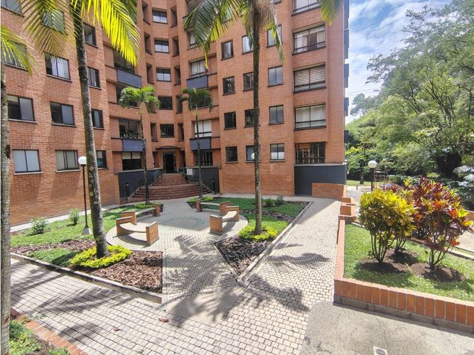 Apartamento en arriendo en Milla De Oro, Medellín · foto 19 de 20