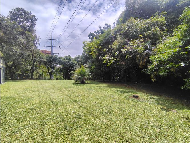 Apartamento en arriendo en Milla De Oro, Medellín · foto 20 de 20