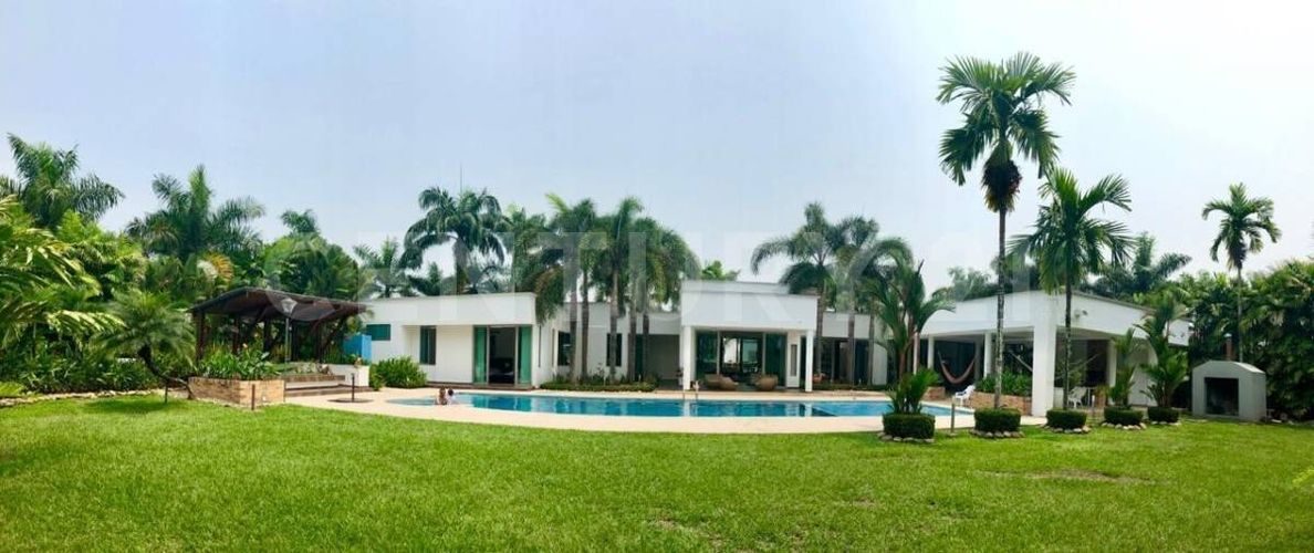 Casa de 4 alcobas en venta en Barcelona, Villavicencio, 360 m² · foto 3 de 18