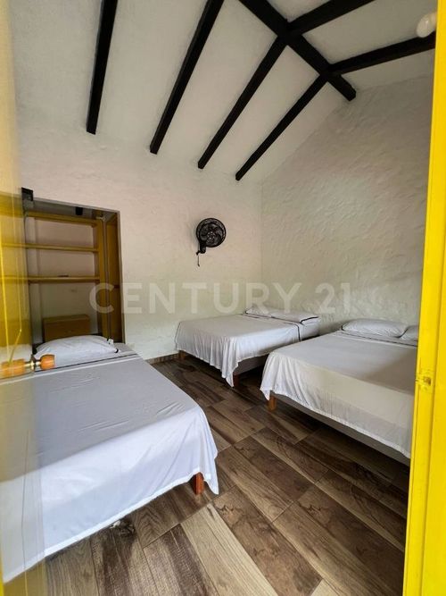 Casa de 8 alcobas en venta en Naturalia, Villavicencio, 623 m² · foto 5 de 12