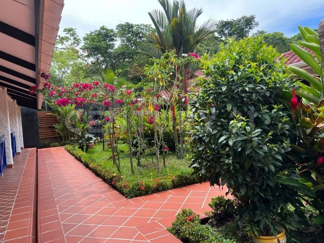 Casa de 8 alcobas en venta en Naturalia, Villavicencio, 623 m² · foto 10 de 12