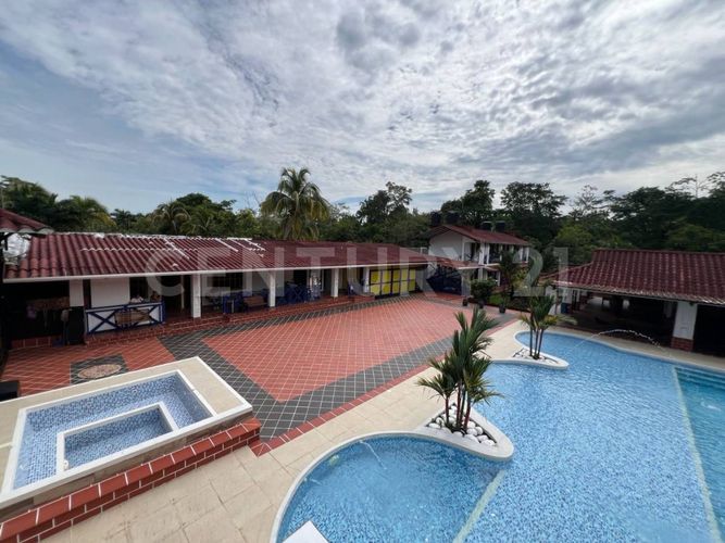 Casa de 8 alcobas en venta en Naturalia, Villavicencio, 623 m² · foto 12 de 12