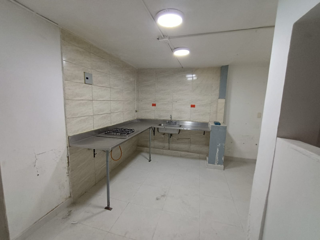 Casa en arriendo en El Poblado, Medellín · foto 6 de 24