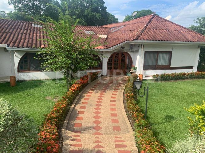 Finca en venta en Vanguardia, Villavicencio, 2184 m² · foto 3 de 20