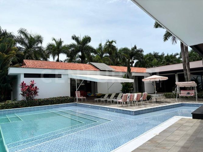 Casa de 6 alcobas en venta en Cairo Bajo, Villavicencio, 1272 m² · foto 11 de 14