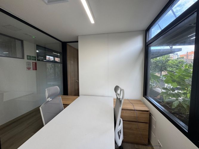 Oficina en venta en Los Colores, Medellín, 7 m² · foto 4 de 14