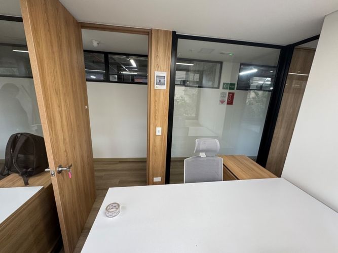 Oficina en venta en Los Colores, Medellín, 7 m² · foto 5 de 14