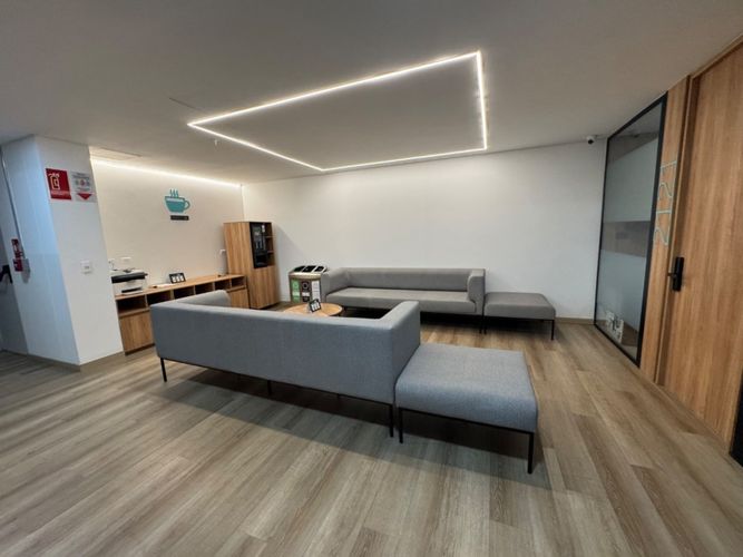 Oficina en venta en Los Colores, Medellín, 7 m² · foto 9 de 14