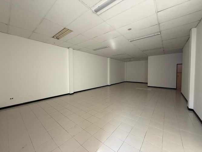 Oficina en arriendo en Sector Plaza De Bolivar, Pereira, 93 m² · foto 2 de 10