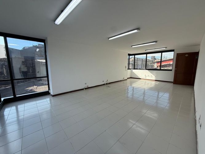 Oficina en arriendo en Sector Plaza De Bolivar, Pereira, 44 m² · foto 6 de 7