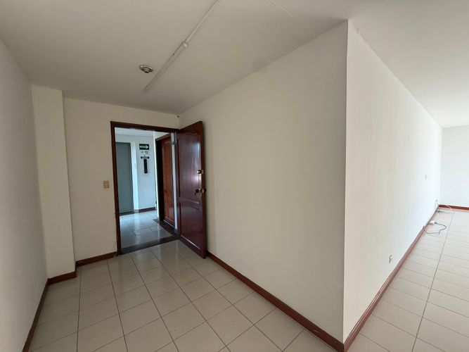 Oficina en arriendo en Sector Plaza De Bolivar, Pereira, 42 m² · foto 6 de 8