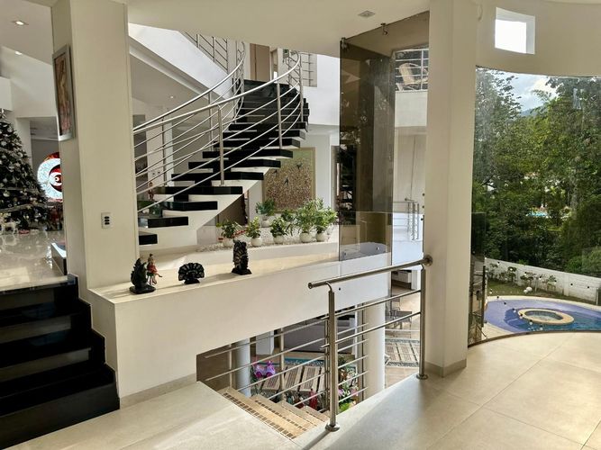 Casa de 6 alcobas en venta en Cn. Menzuly Campestre, Piedecuesta, 578 m² · foto 7 de 20