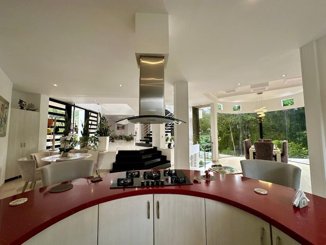 Casa de 6 alcobas en venta en Cn. Menzuly Campestre, Piedecuesta, 578 m² · foto 13 de 20