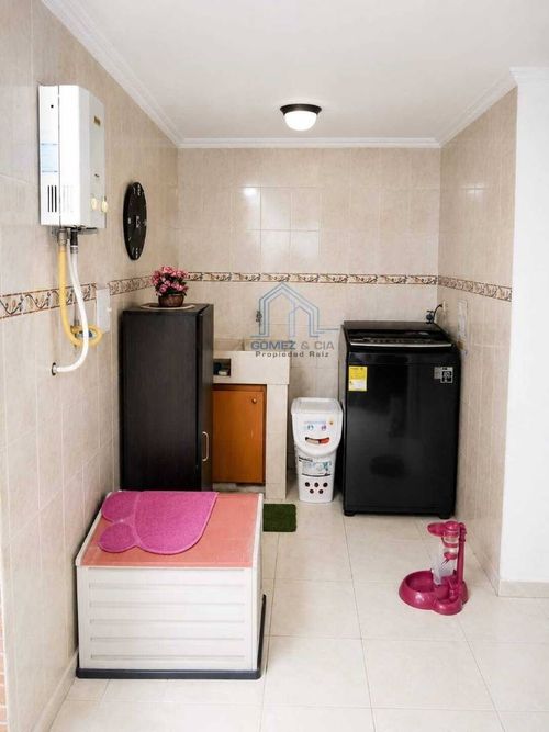 Apartamento de 3 alcobas en venta en La Castellana, Medellín, 98 m² · foto 13 de 13