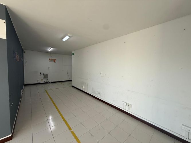 Oficina en arriendo en Sector Plaza De Bolivar, Pereira, 42 m² · foto 4 de 9