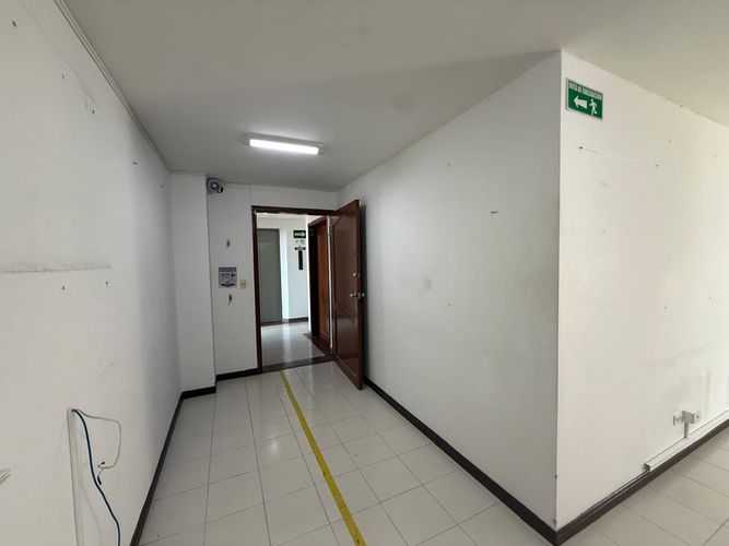 Oficina en arriendo en Sector Plaza De Bolivar, Pereira, 42 m² · foto 7 de 9