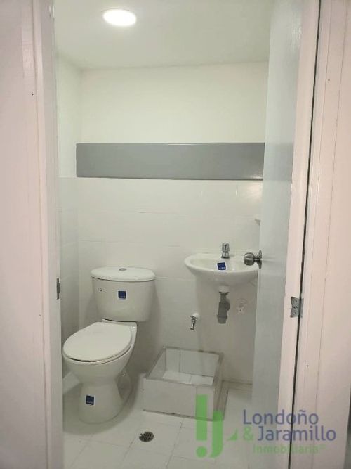Bodega en arriendo en Villa Del Parque, Itagüí, 180 m² · foto 5 de 10
