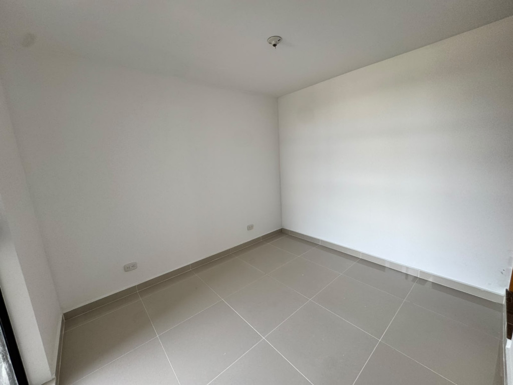 Apartamento en arriendo en Cimarronas, Rionegro · foto 9 de 12