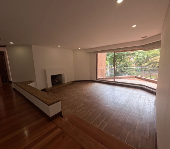 Apartamento de 4 alcobas en venta en La Cabrera, Bogotá, 276 m² · foto 7 de 24