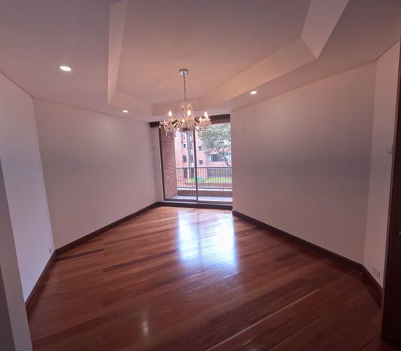 Apartamento de 4 alcobas en venta en La Cabrera, Bogotá, 276 m² · foto 8 de 24