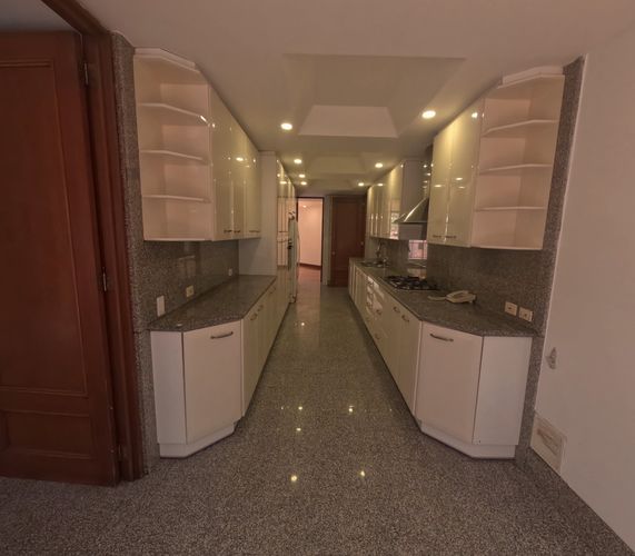 Apartamento de 4 alcobas en venta en La Cabrera, Bogotá, 276 m² · foto 13 de 24