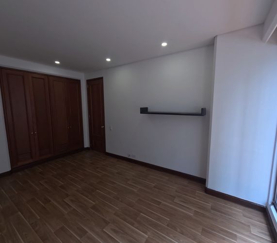 Apartamento de 4 alcobas en venta en La Cabrera, Bogotá, 276 m² · foto 22 de 24