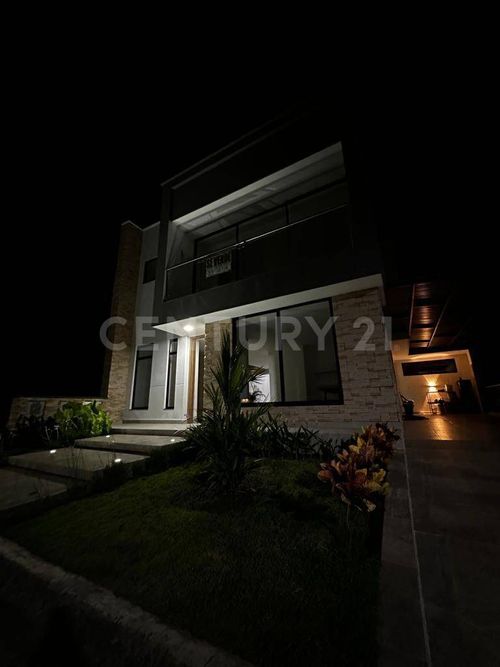 Casa de 3 alcobas en venta en Alfaguara, Jamundí, 226 m² · foto 5 de 20