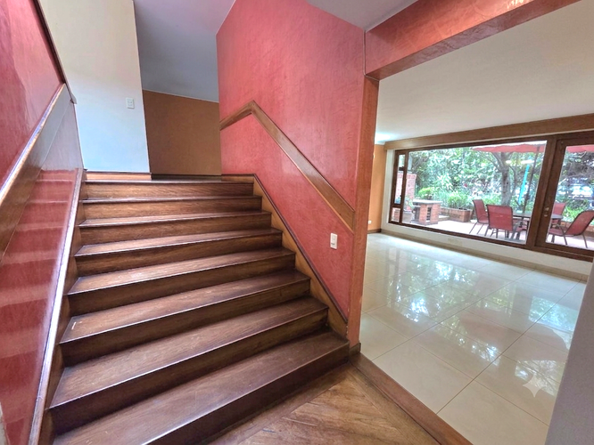 Casa de 5 alcobas en venta en Gratamira, Bogotá, 220 m² · foto 13 de 20