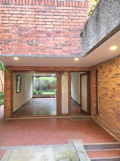 Casa de 5 alcobas en venta en Gratamira, Bogotá, 220 m² · foto 16 de 20