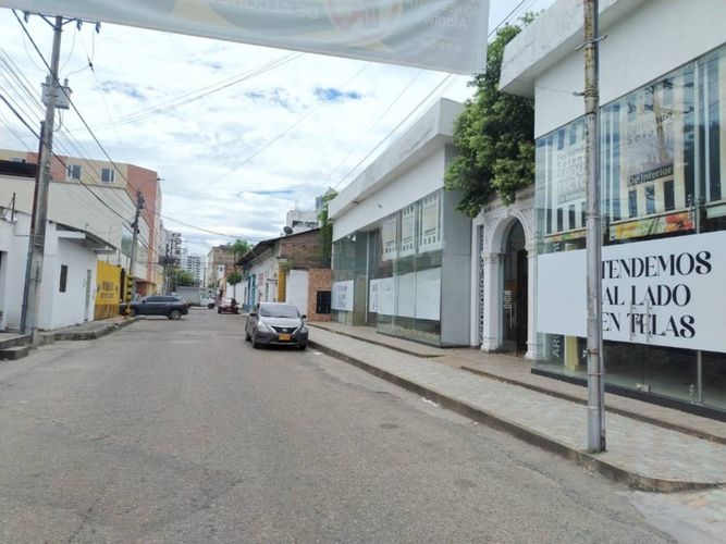 Local en arriendo en Centro, Neiva, 1200 m² · foto 2 de 17