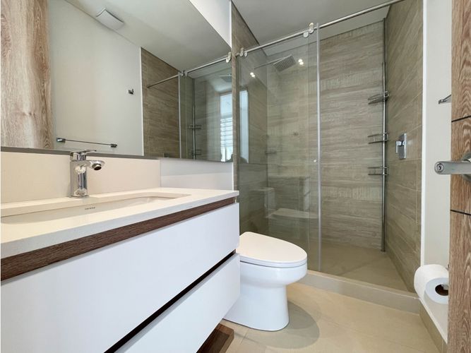 Apartaestudio en venta en Chico Norte, Bogotá, 65 m² · foto 6 de 12