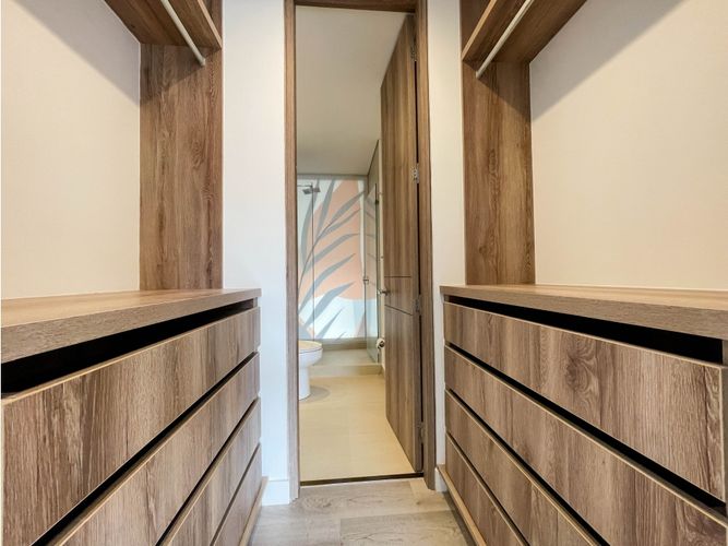 Apartaestudio en venta en Chico Norte, Bogotá, 65 m² · foto 9 de 12
