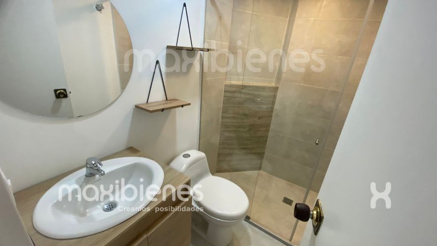 Apartamento de 3 alcobas en arriendo en Conquistadores, Medellín, 75 m² · foto 9 de 14