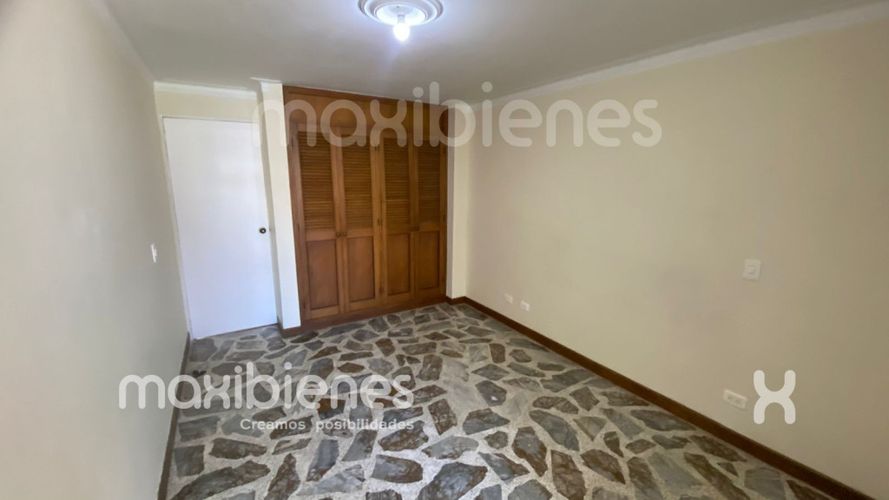 Apartamento de 3 alcobas en arriendo en Conquistadores, Medellín, 75 m² · foto 11 de 14
