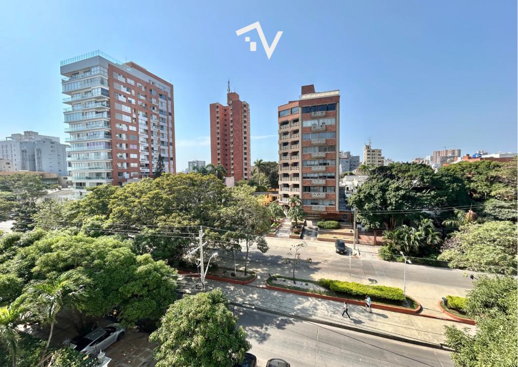 Apartamento en venta en Altos Del Prado, Barranquilla · foto 2 de 24