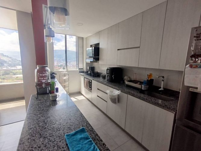 Apartamento de 3 alcobas en arriendo en Suramérica, Bogotá, 98 m² · foto 3 de 11