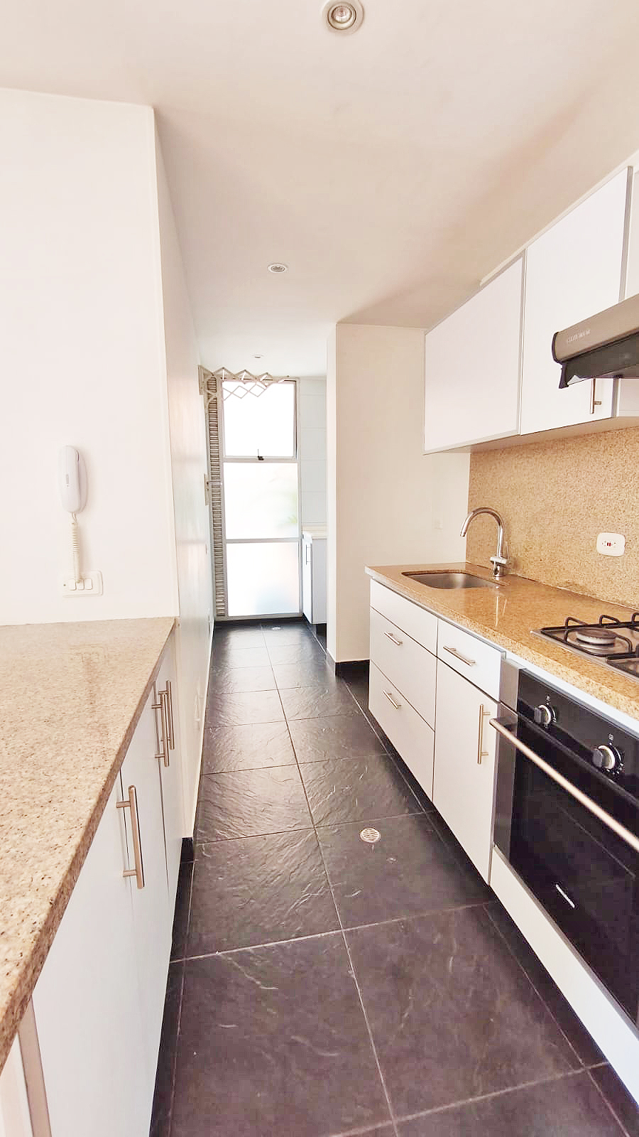 Apartamento en venta en El Contador, Bogotá · foto 6 de 19