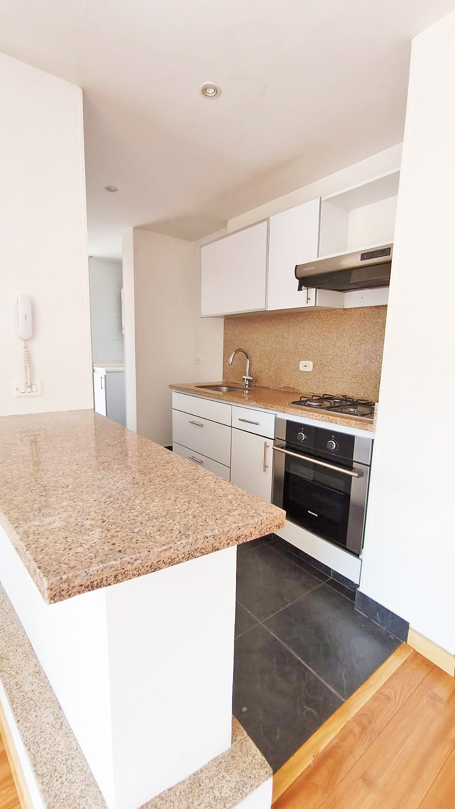 Apartamento en venta en El Contador, Bogotá · foto 9 de 19