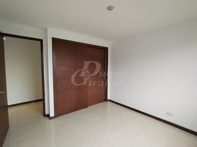 Apartamento de 3 alcobas en arriendo en El Diamante No. 2, Medellín, 135 m² · foto 7 de 23