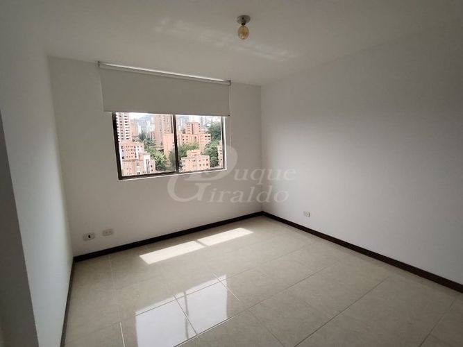 Apartamento de 3 alcobas en arriendo en El Diamante No. 2, Medellín, 135 m² · foto 10 de 23