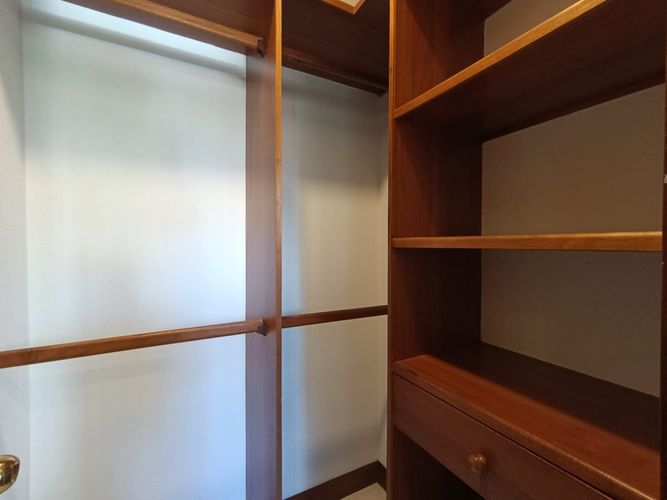 Apartamento de 3 alcobas en arriendo en El Poblado, Medellín, 220 m² · foto 18 de 20