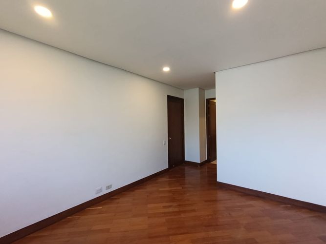 Apartamento de 3 alcobas en arriendo en El Poblado, Medellín, 220 m² · foto 20 de 20