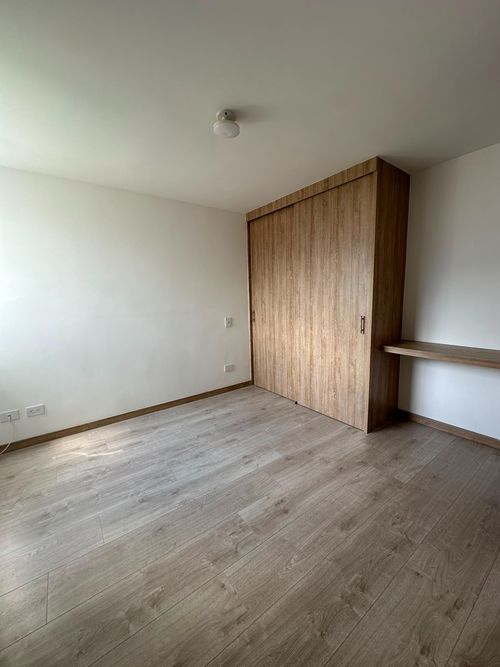 Apartamento de 3 alcobas en venta en Amazonia, Bello, 65 m² · foto 8 de 17