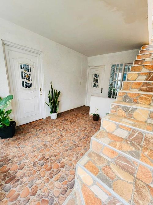 Casa de 8 alcobas en venta en San Carlos, Cali, 360 m² · foto 17 de 24