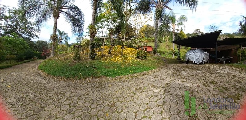 3BR Country House in Centro for Sale - 3