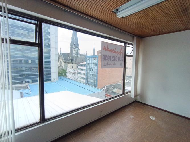 Oficina en arriendo en El Centro, Manizales, 20 m² · foto 9 de 12