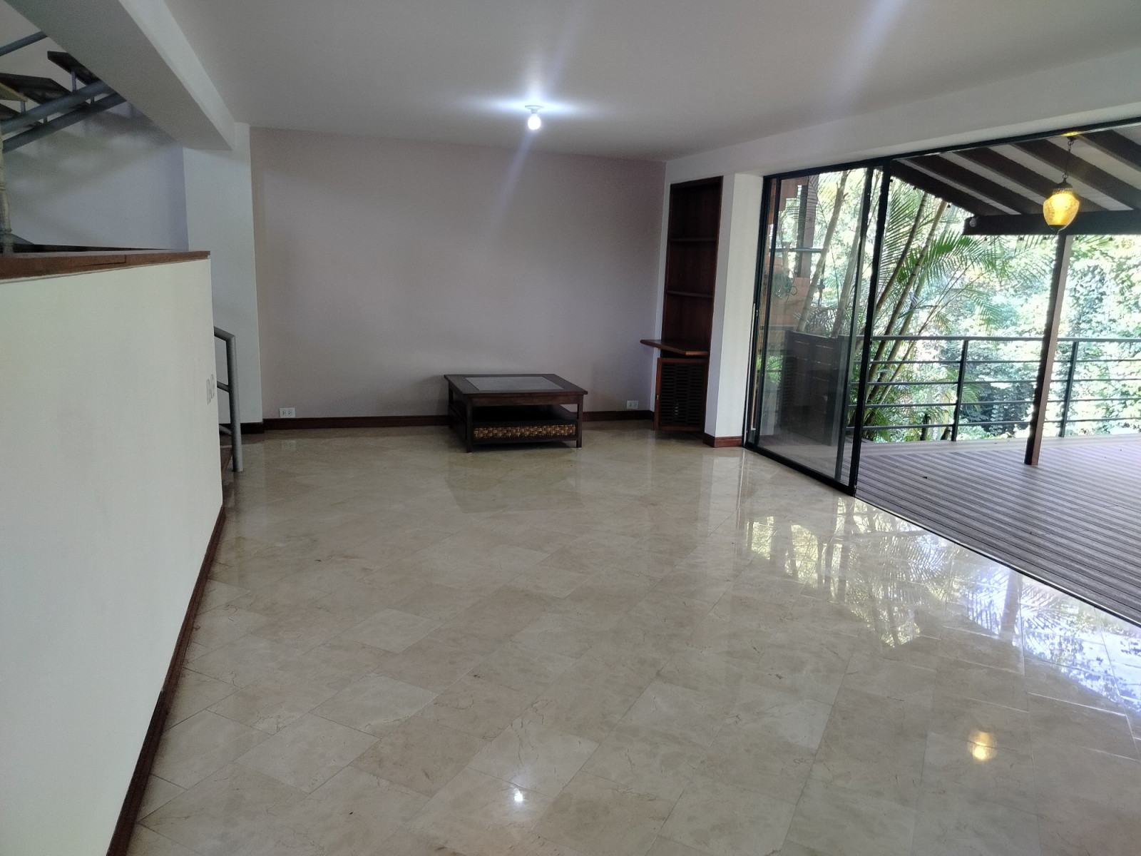 Casa en arriendo en El Poblado, Medellín · foto 2 de 6