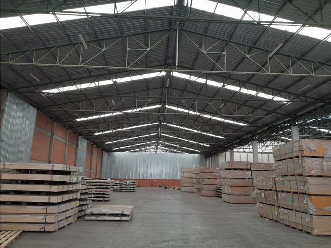 Bodega en arriendo en Echavarria, Madrid, 3750 m² · foto 6 de 13