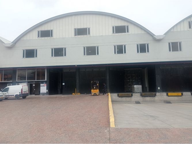 Bodega en arriendo en Canavita, Tocancipá, 1632 m² · foto 2 de 17